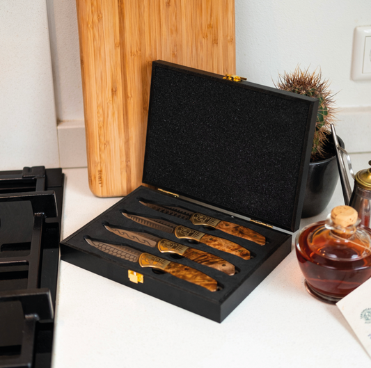 Coffret 4 Couteaux  à steak Gravés