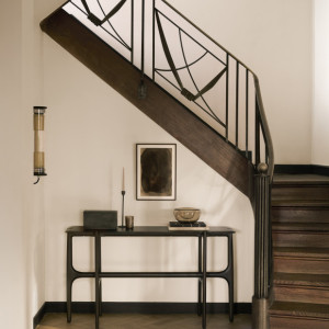Console Pi Teck brun foncé